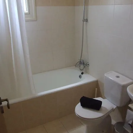 2 Bedroom Poolside E9 Appartamento Peyia