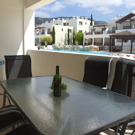 2 Bedroom Poolside E9 Appartamento *